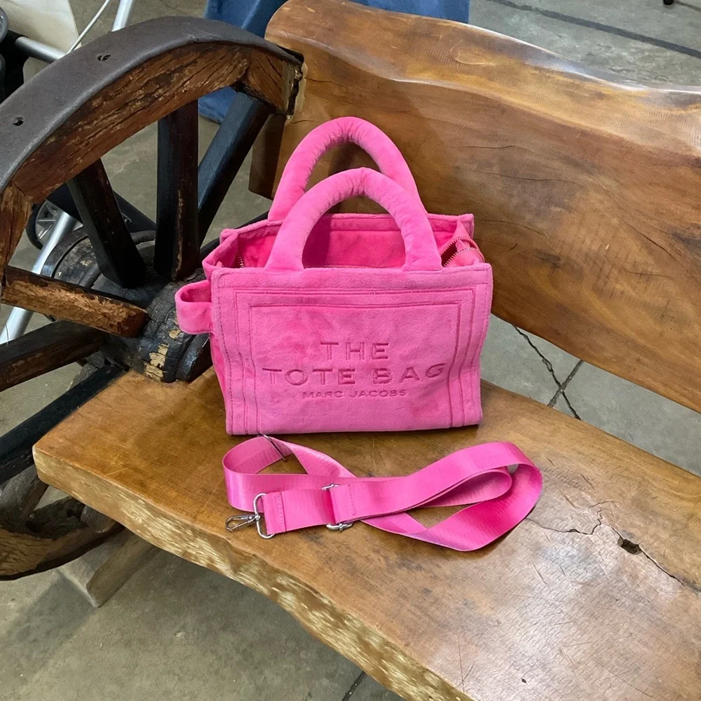 Marc Jacobs Vibrant Pink Tote Bag - Picture 16 of 16